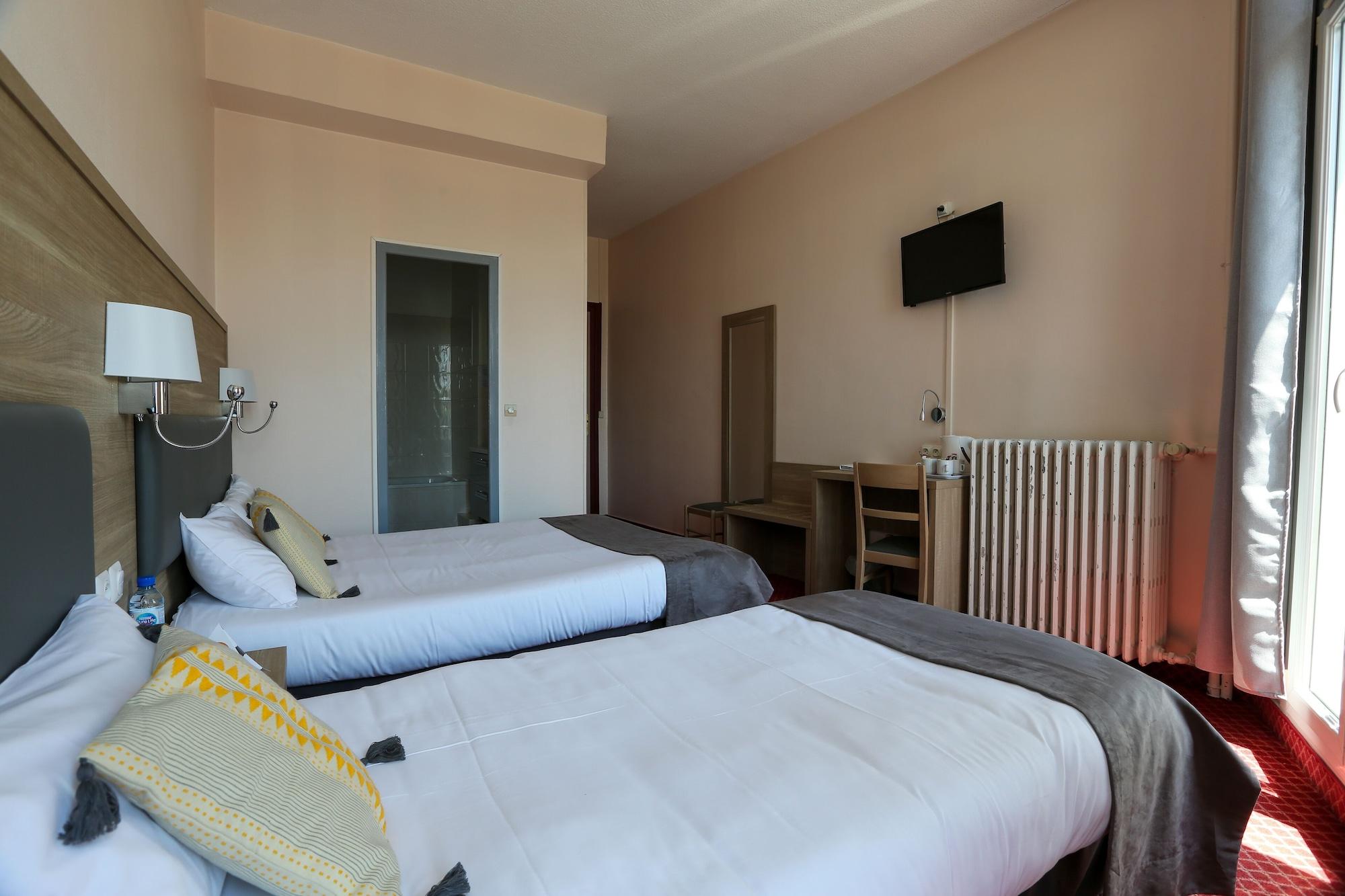 Brit Hotel Bleu Nuit Saintes Kültér fotó