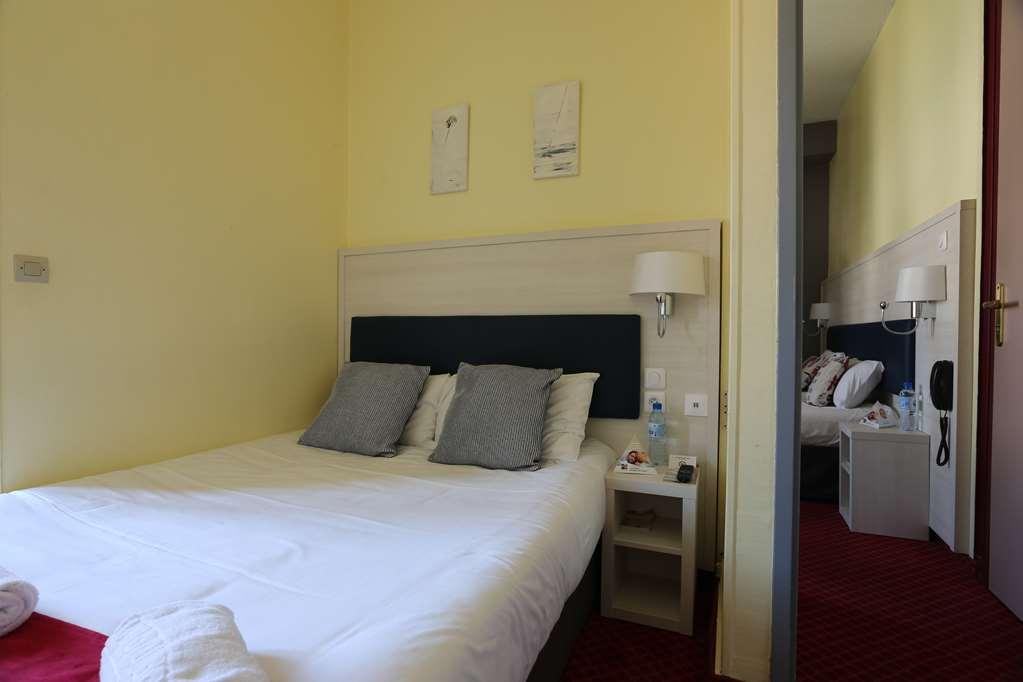 Brit Hotel Bleu Nuit Saintes Szoba fotó