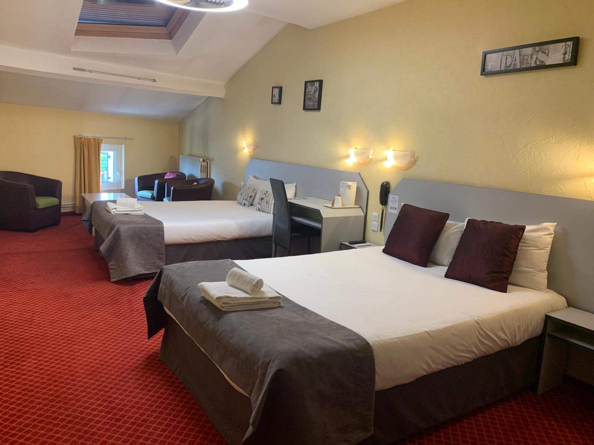 Brit Hotel Bleu Nuit Saintes Kültér fotó