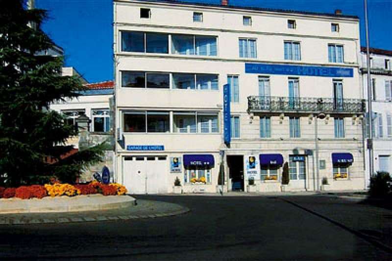 Brit Hotel Bleu Nuit Saintes Kültér fotó